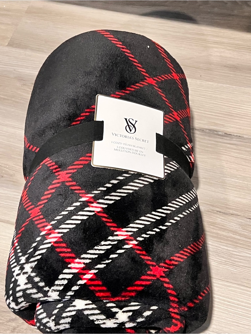 Victoria's Secret Black Plaid Cozy Throw Blanket with Red and White Accent
